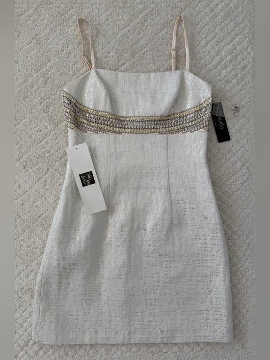 Laundry By Shelli Segal Dresses & Skirts - NWT Laundry by Shelli Segal Y2K Ivory Metallic Beaded Mini Dress